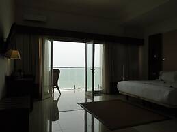 IRIS HOTEL