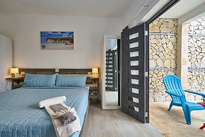 Colonial Beach House