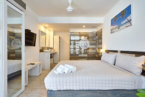 Colonial Beach House