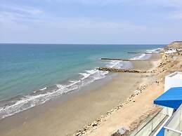 Golden Mar Hostal
