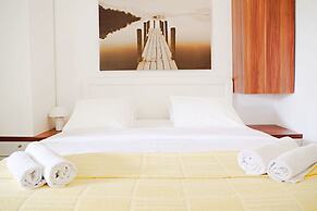House Suncani Dvori