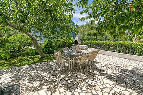House Suncani Dvori