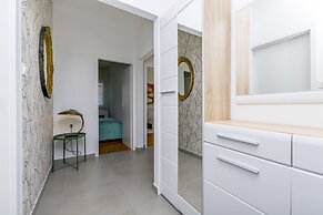 House Suncani Dvori