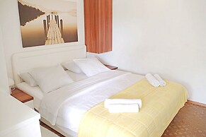 House Suncani Dvori
