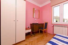 Apartments Luka