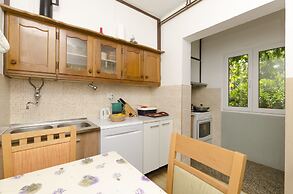 Apartments Luka