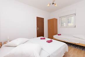 Apartments A Cappella Music