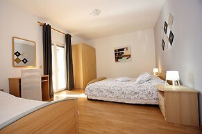 Apartments Mara
