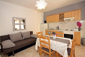 Apartments Mara