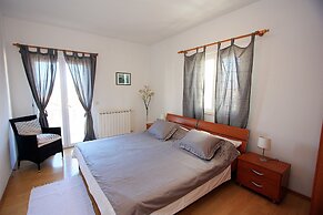 Apartments Mara