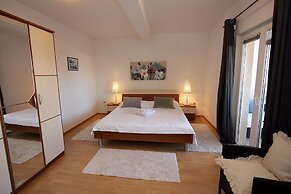 Apartments Mara