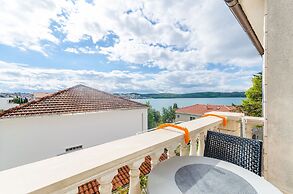 Apartments Marina