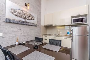 Apartments Marina
