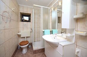 Apartment Petar