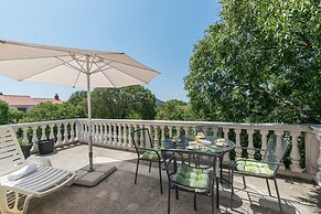 Apartments Snjezana