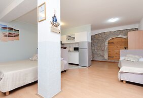 Apartment Goran