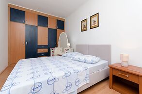 Apartment Goran