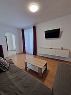 Apartment Goran