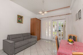 Apartments Luca