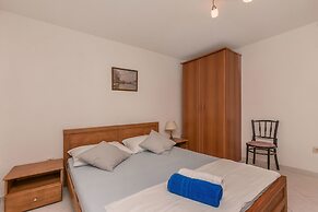 Apartments Luca