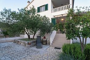 House Aria