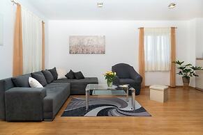 House Aria