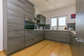 House Aria