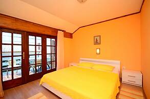 Apartments Ines