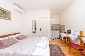 Apartments Emmas Studio