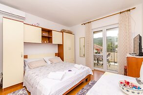 Apartments Emmas Studio