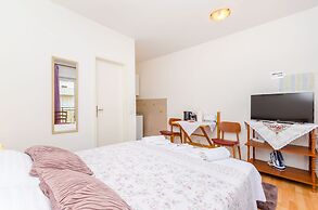Apartments Emmas Studio