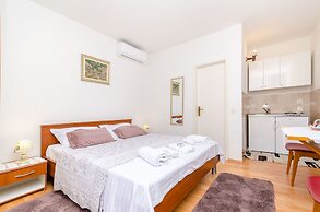 Apartments Emmas Studio