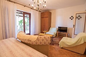 Apartments Luka