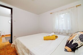 Apartments Iva