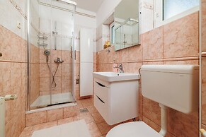Apartments Iva