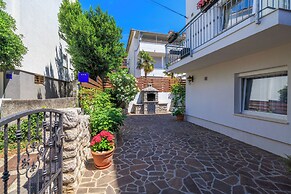 Apartments Iva
