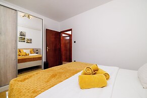 Apartments Iva