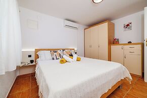 Apartments Iva