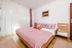 Apartments Iva