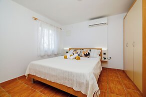 Apartments Iva