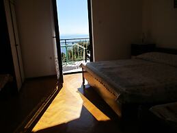 Apartments Zlatko