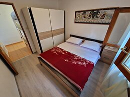 Apartments Zlatko