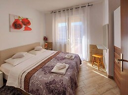 Apartments and Room Boris