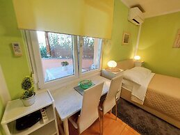 Apartments and Room Boris
