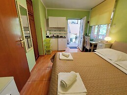Apartments and Room Boris