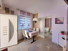 Apartments and Room Boris