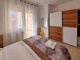Apartments and Room Boris