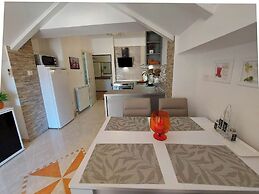 Apartments and Room Boris