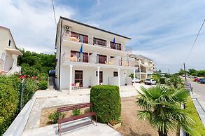 Apartments Rozaria