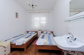 Apartments Biserka